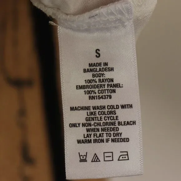 Aeropostale Eyelet Peasant Top S - Picture 8 of 8